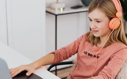 Utiliser les podcasts pour enrichir vos cours particuliers à Moulins